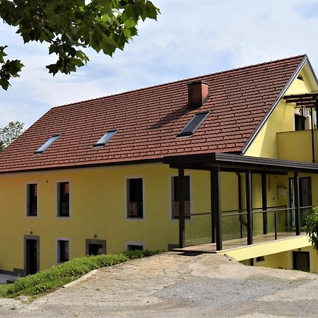Apartmaji Maln Dolenjske Toplice Exteriör bild