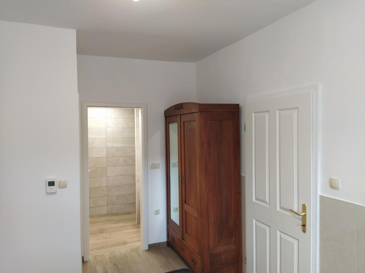 Apartmaji Maln Dolenjske Toplice Exteriör bild