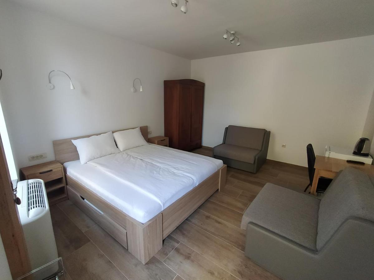Apartmaji Maln Dolenjske Toplice Exteriör bild